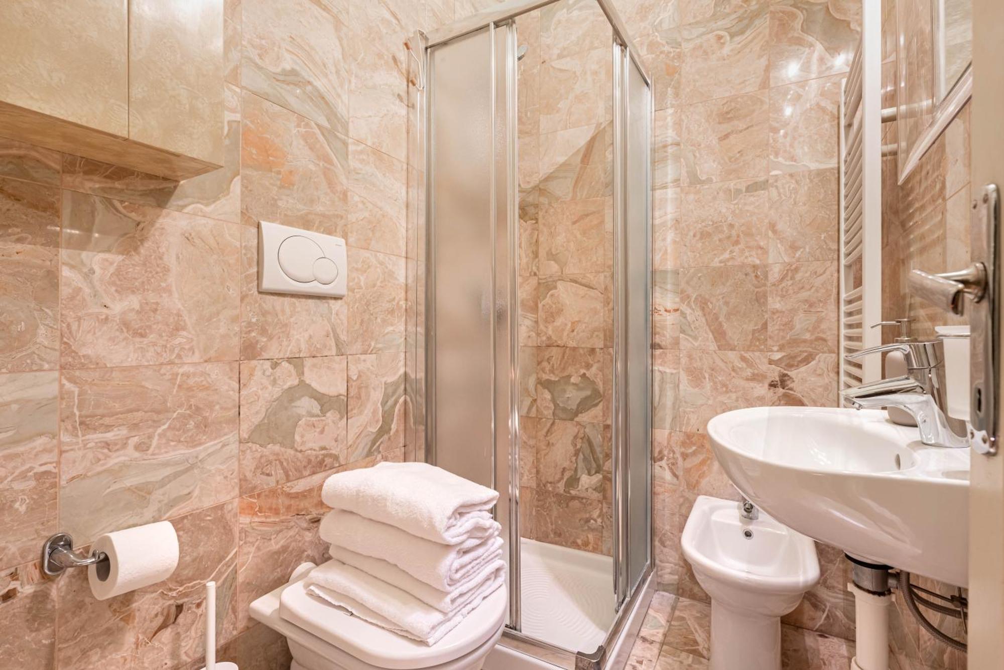 Piazza Isolo Central Apartment Βερόνα Εξωτερικό φωτογραφία