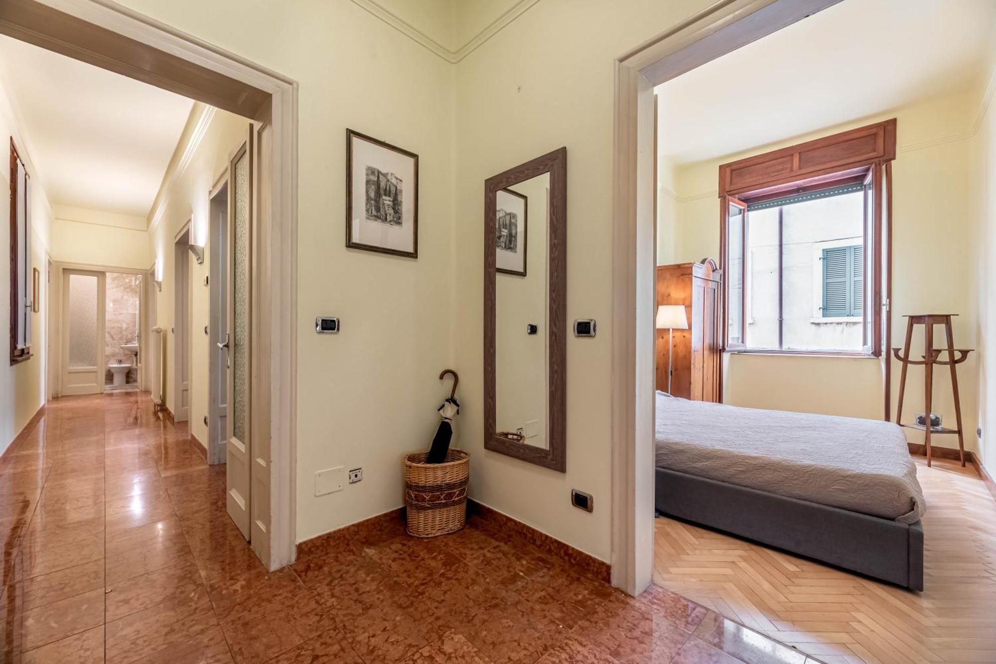 Piazza Isolo Central Apartment Βερόνα Εξωτερικό φωτογραφία