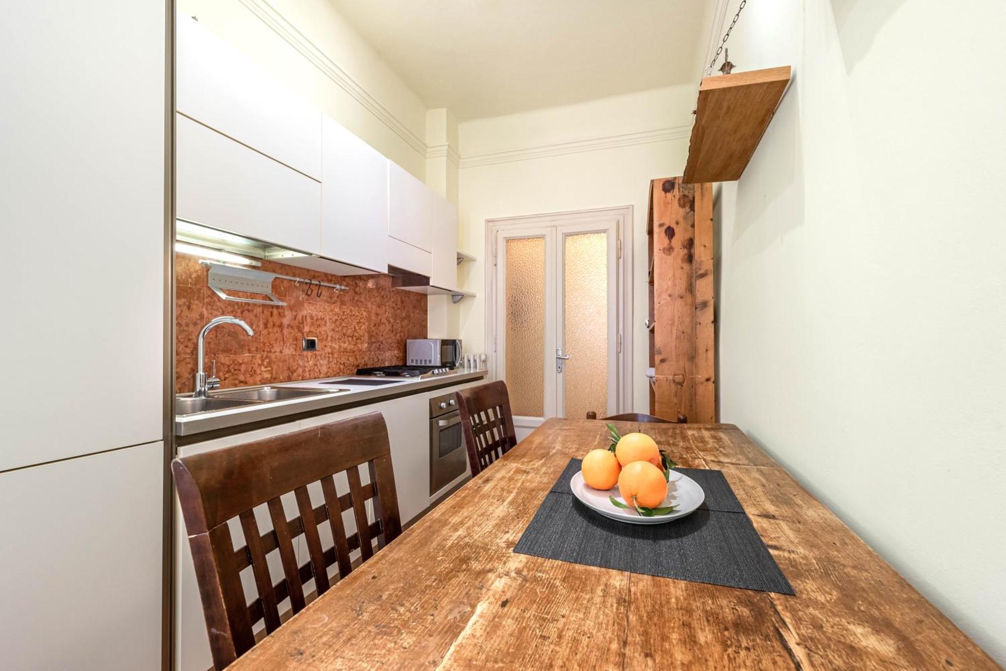 Piazza Isolo Central Apartment Βερόνα Εξωτερικό φωτογραφία